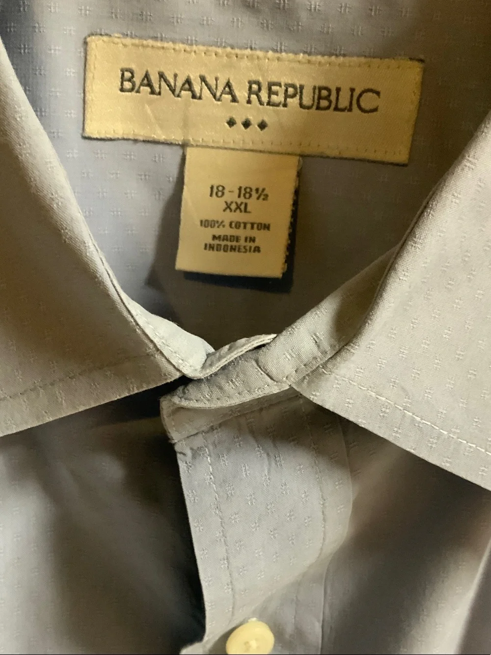 Banana Republic Light Blue-Gray Short Sleeve Button-Down Shirt